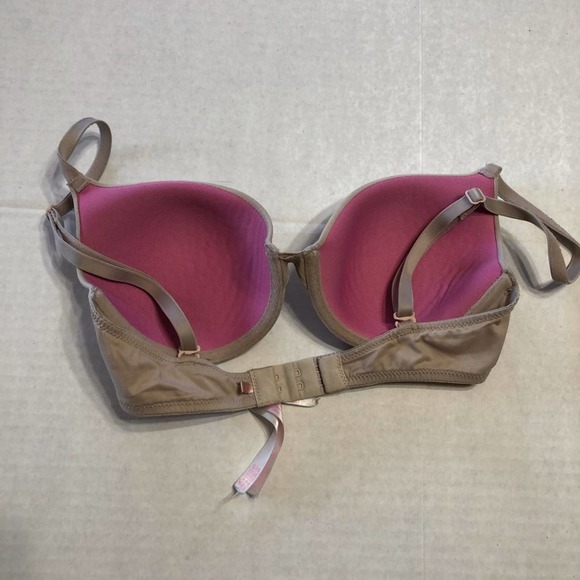 PINK Victoria’s Secret Wear Everywhere Bra - Picture 6 of 9